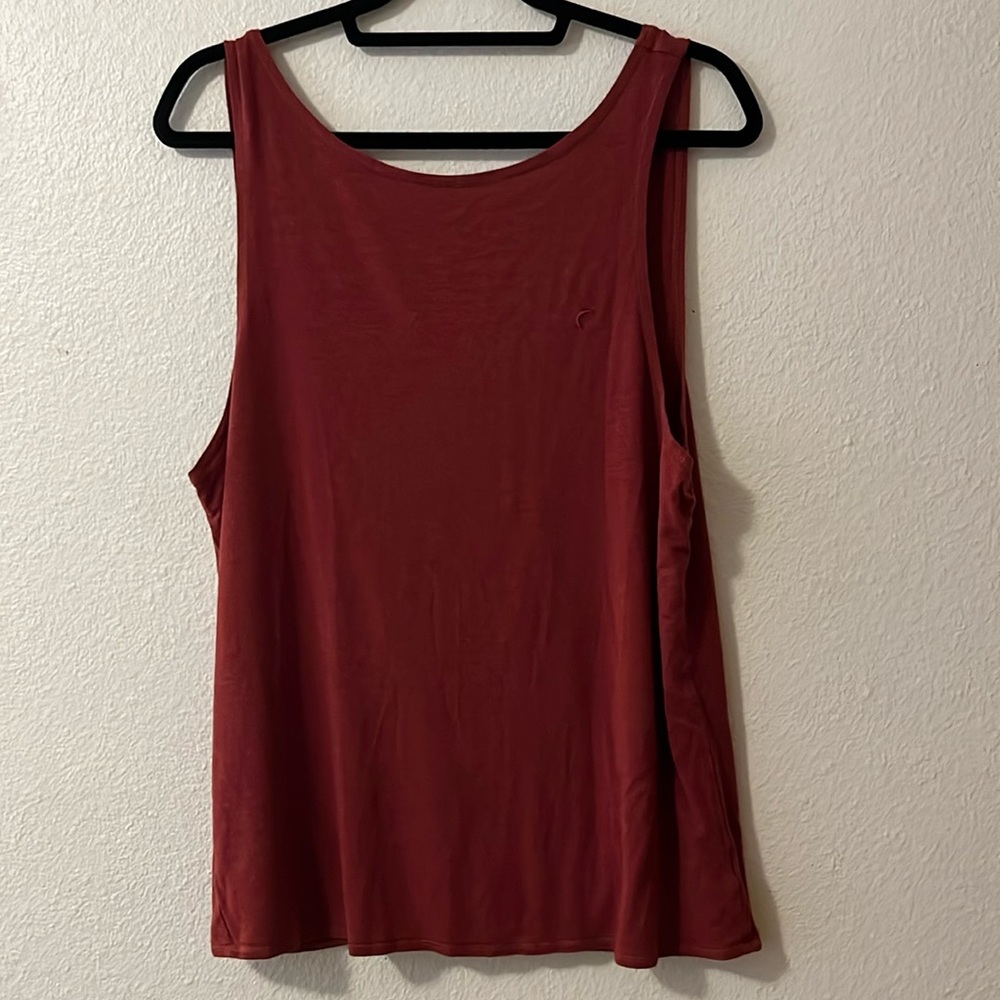 Zyia low-back, twist back, tank top. Size XXXL
